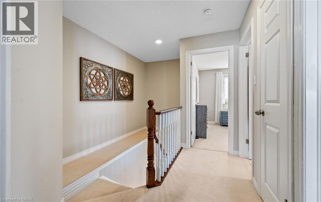 39 Colonial Crescent, Grimsby, ON - Indoor Photo Showing Other Room