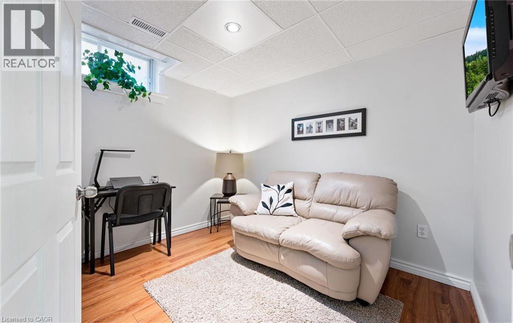 39 Colonial Crescent, Grimsby, ON - Indoor