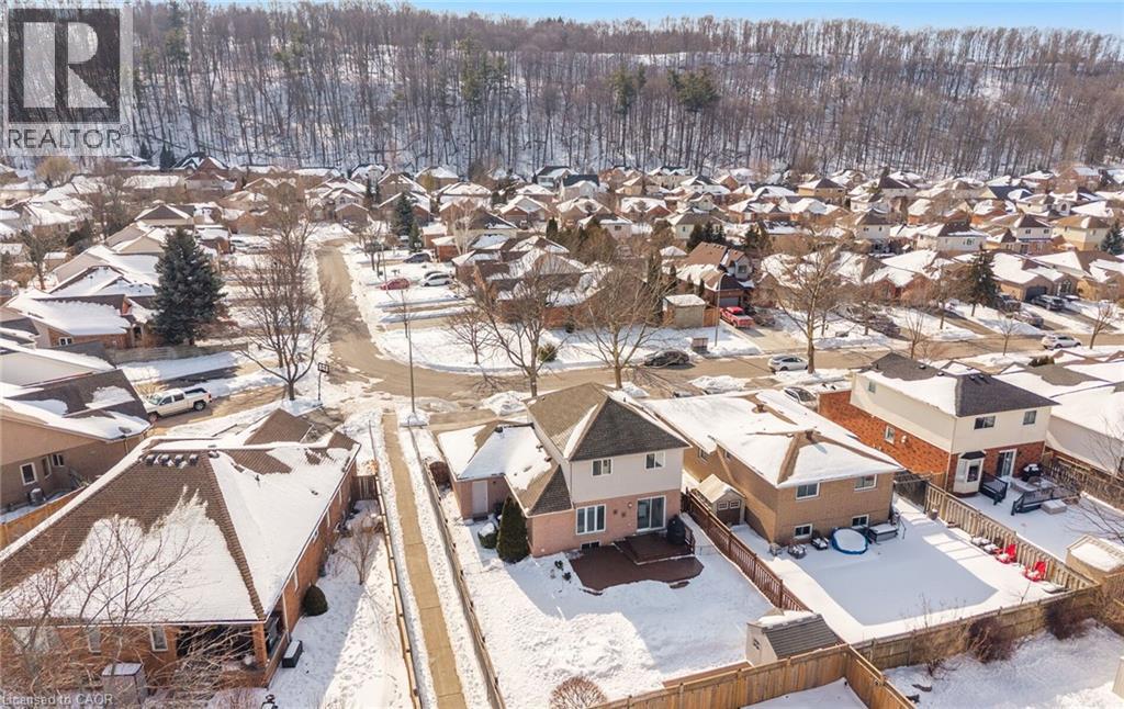 39 Colonial Crescent, Grimsby, ON - Outdoor With View