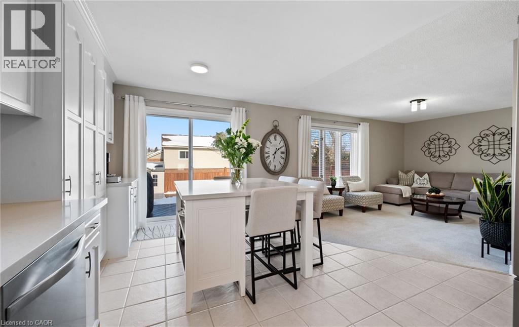 39 Colonial Crescent, Grimsby, ON - Indoor