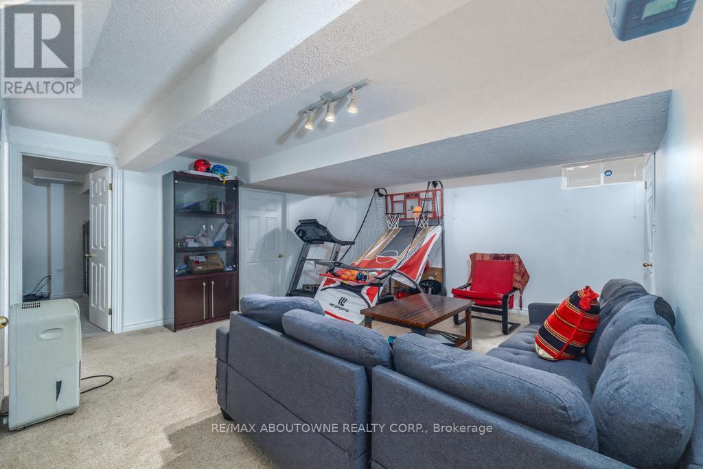 14 Sable Drive, Hamilton, ON - Indoor