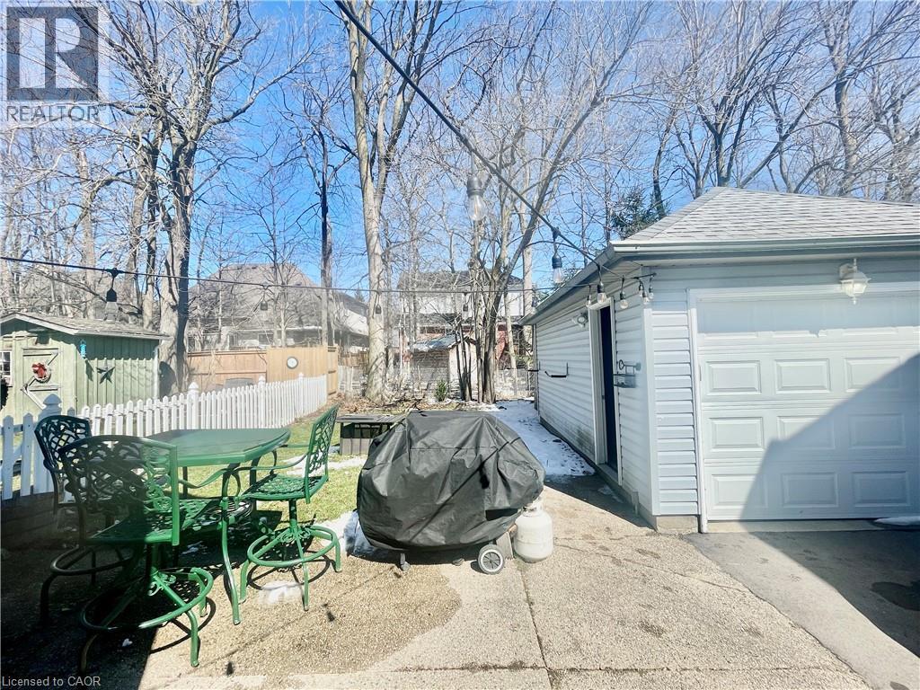 684 Jacob Lane, Waterloo, ON - Outdoor
