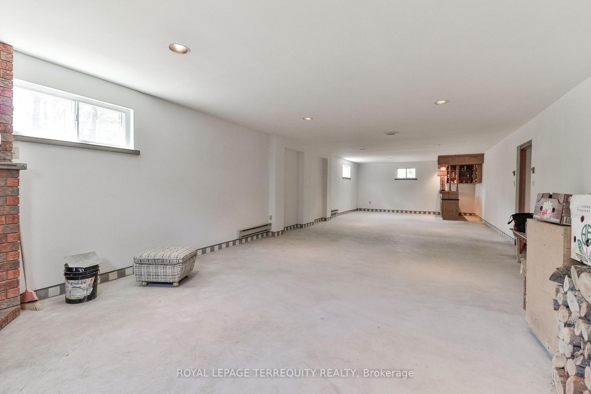 46 Stocco Circle, Tiny, ON - Indoor