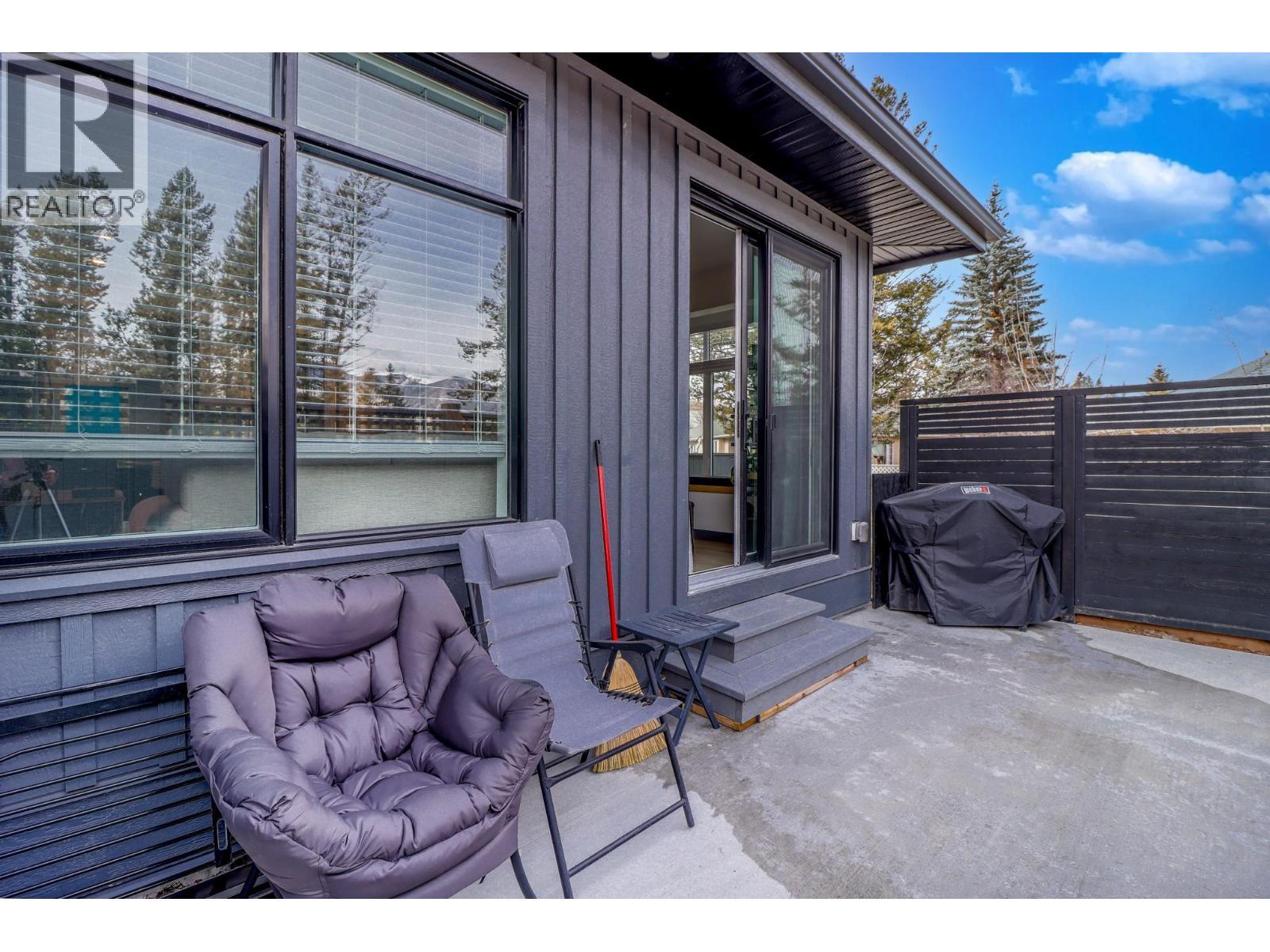703 15A Crescent Unit# 15, Invermere, BC - Outdoor With Deck Patio Veranda With Exterior