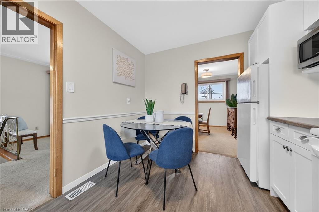 5 Mountbatten Drive, Hamilton, ON - Indoor