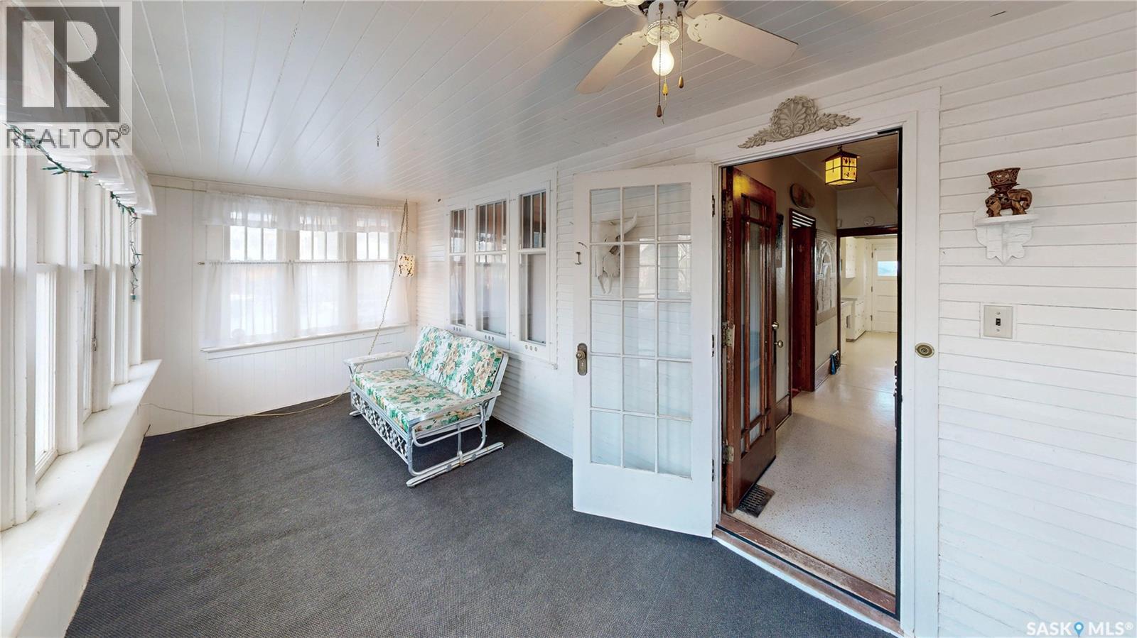 1517 Victoria Avenue, Regina, SK - Indoor Photo Showing Other Room