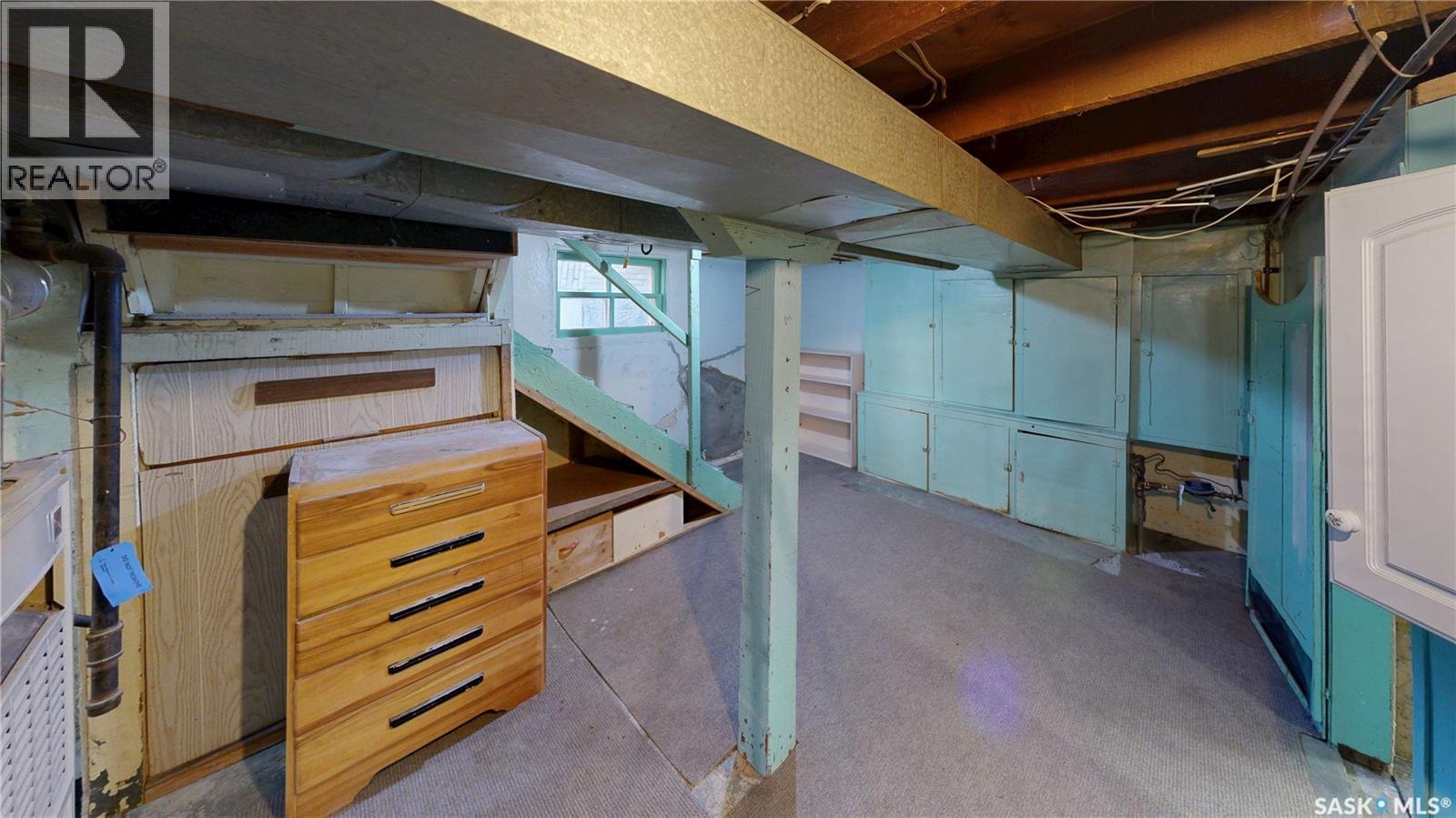 1517 Victoria Avenue, Regina, SK - Indoor Photo Showing Basement