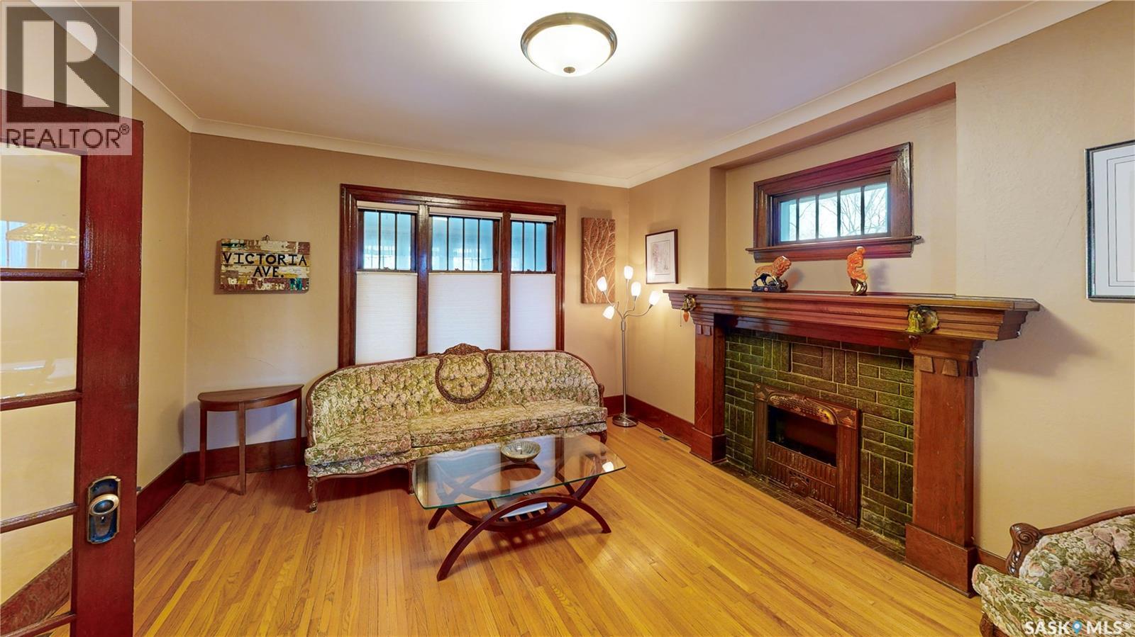 1517 Victoria Avenue, Regina, SK - Indoor Photo Showing Other Room