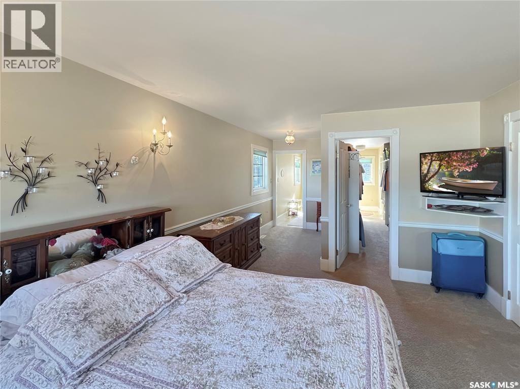 1219 River Street E, Prince Albert, SK - Indoor Photo Showing Bedroom