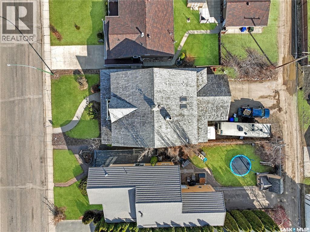 1219 River Street E, Prince Albert, SK - Outdoor