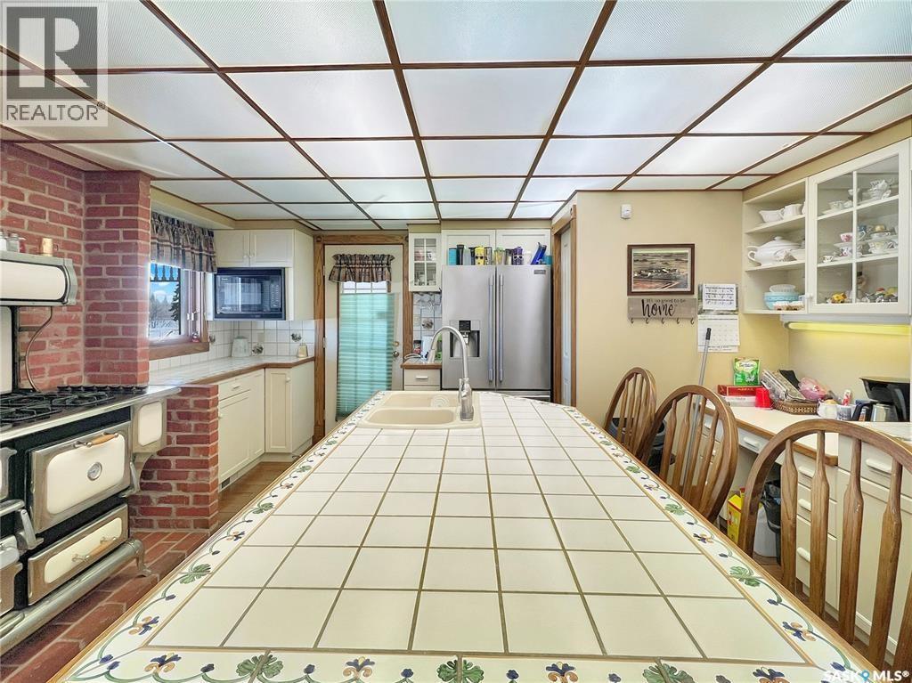 1219 River Street E, Prince Albert, SK - Indoor