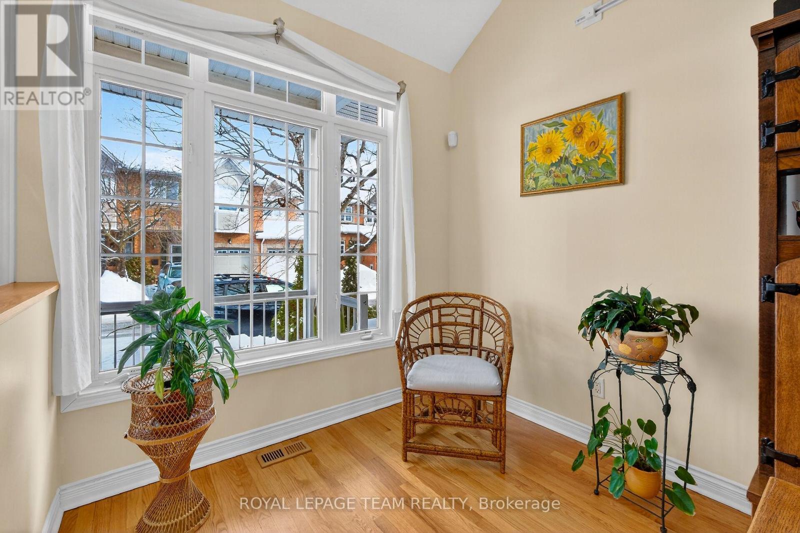 52 Great Oak Private, Ottawa, ON - Indoor Photo Showing Other Room