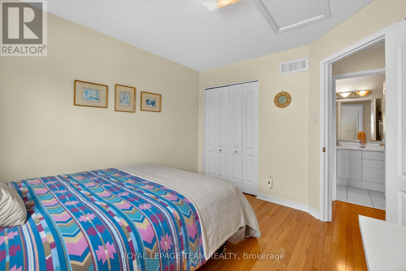 52 Great Oak Private, Ottawa, ON - Indoor Photo Showing Bedroom