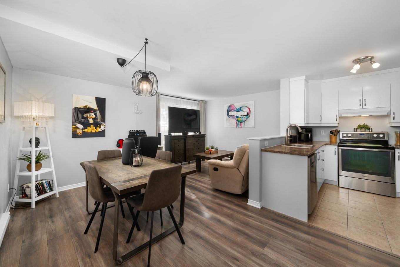 Salle à manger - 5900 Rue Charpentier, Brossard, QC - Indoor