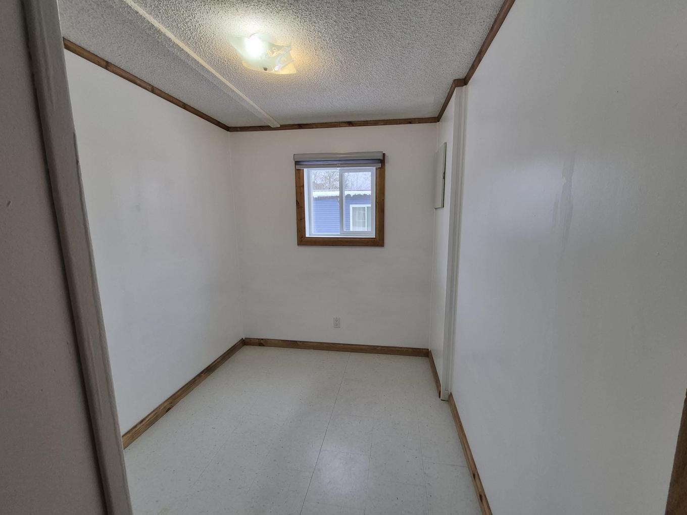 66 Jackson Crescent, Marathon, ON
