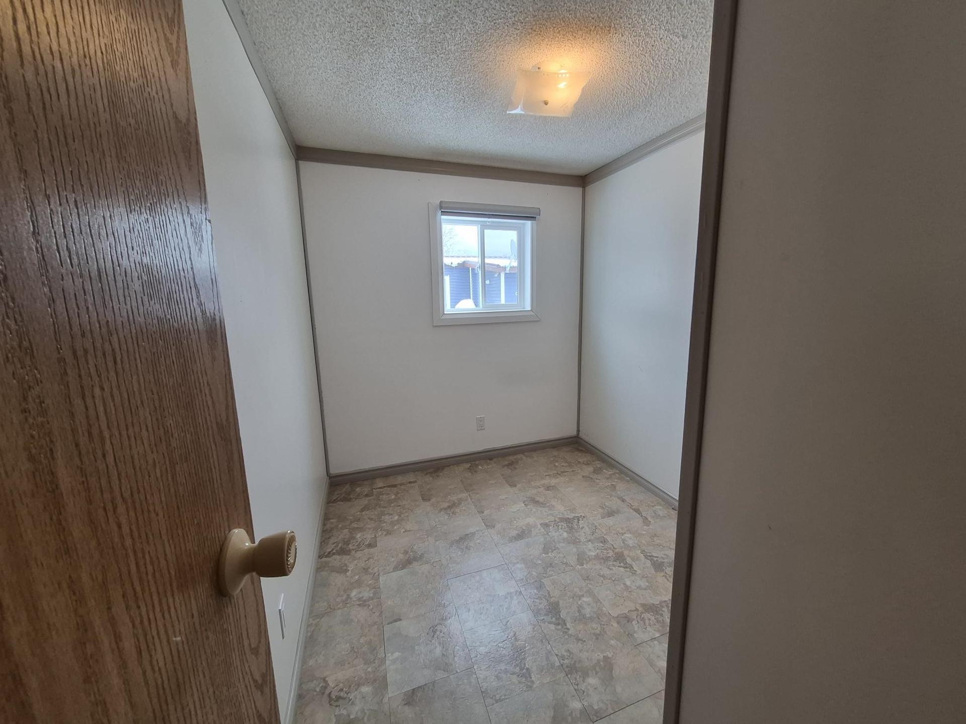 66 Jackson Crescent, Marathon, ON