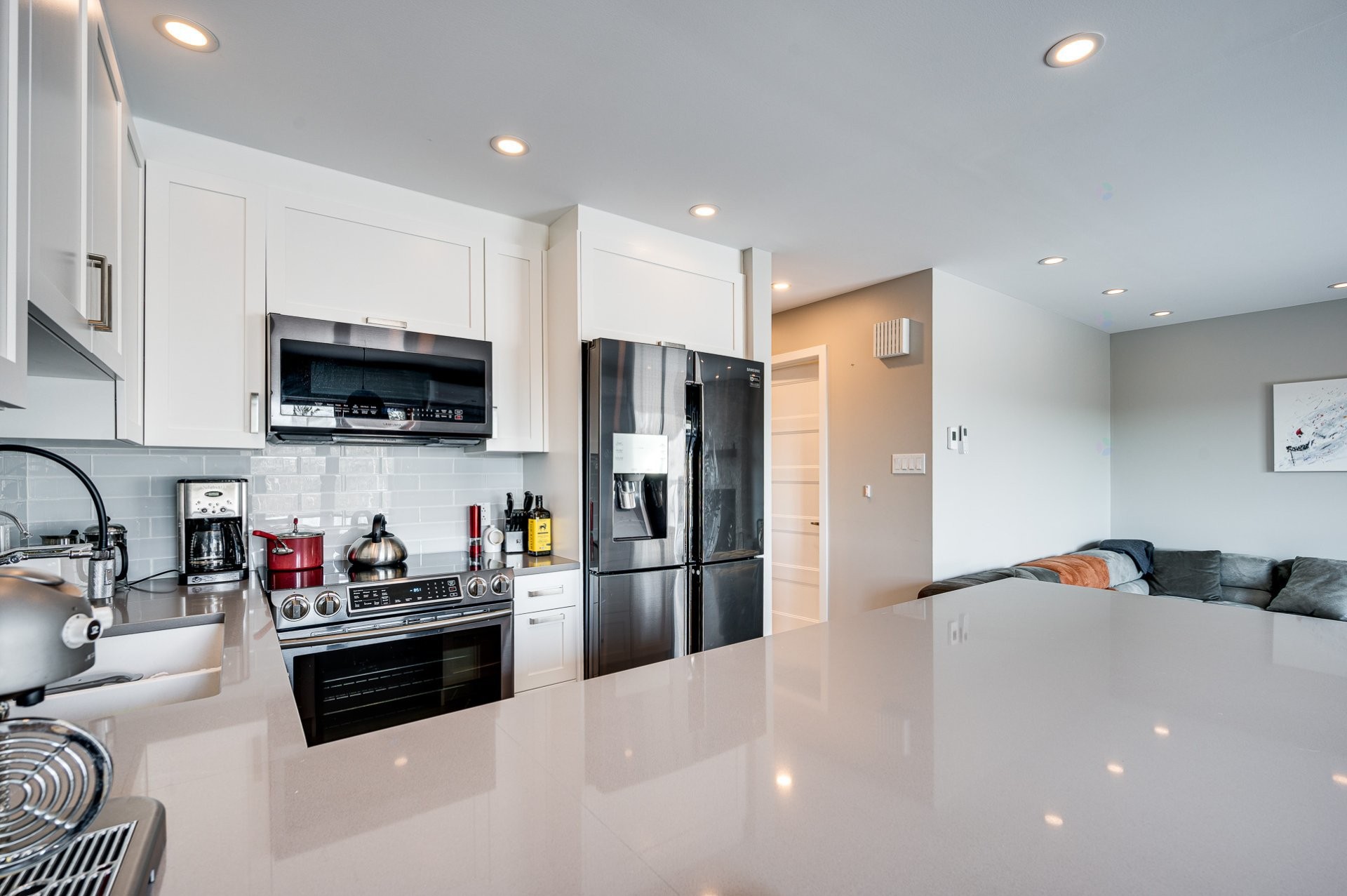 Cuisine - 544 Ch. Du Skieur, Piedmont, QC - Indoor Photo Showing Kitchen With Upgraded Kitchen