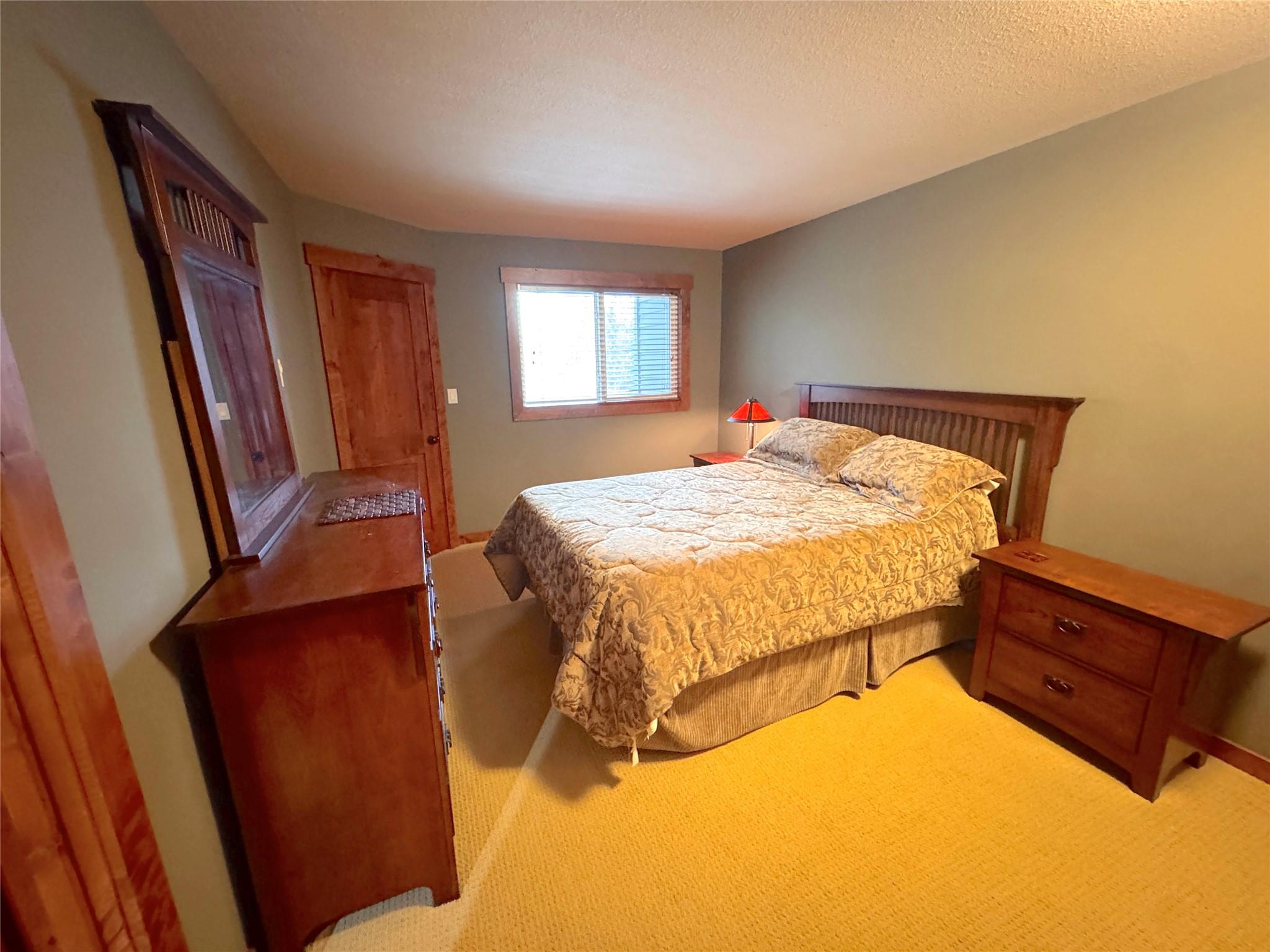 115-4559 Timberline Crescent, Fernie, BC - Indoor Photo Showing Bedroom