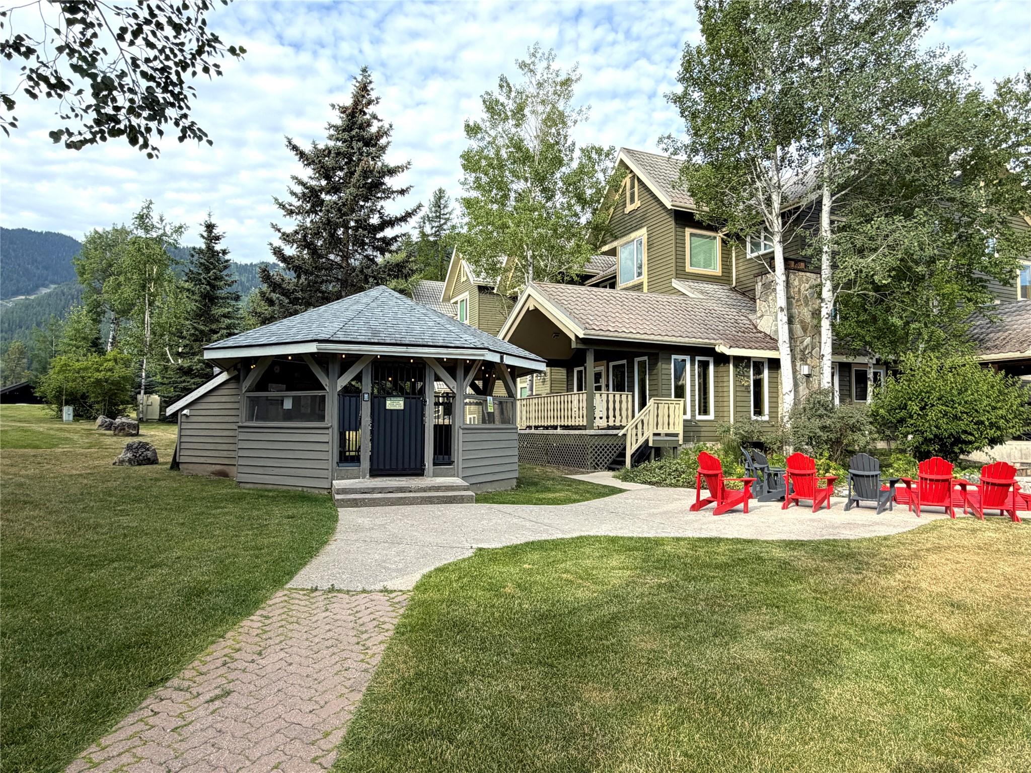 115-4559 Timberline Crescent, Fernie, BC - Outdoor With View