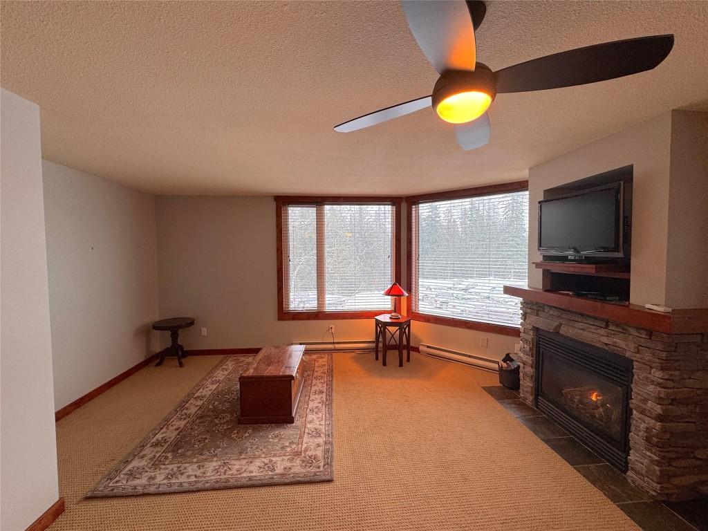 115-4559 Timberline Crescent, Fernie, BC - Indoor With Fireplace