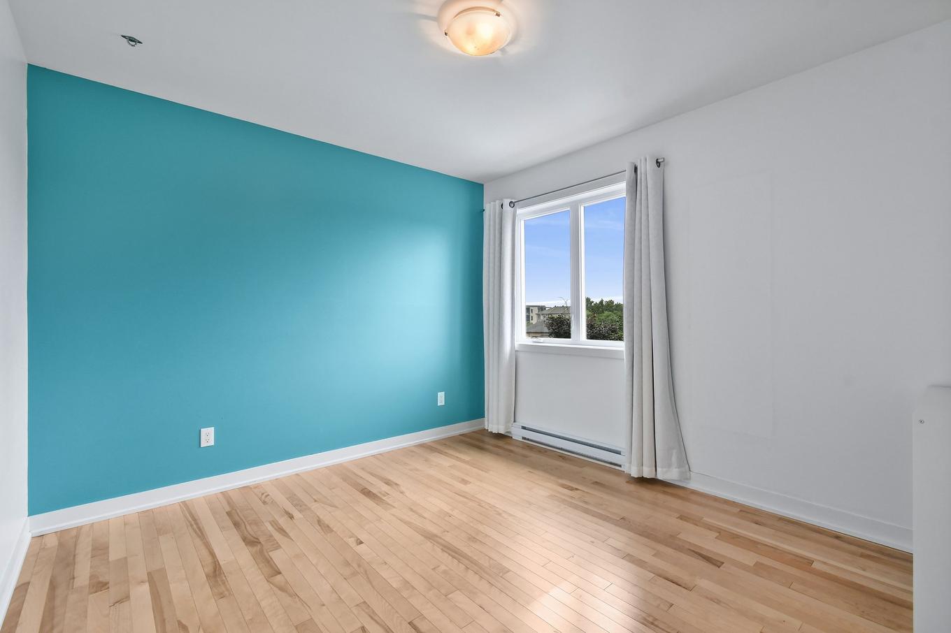 Chambre à coucher - 20260 Rue De Nevers, Mirabel, QC - Indoor Photo Showing Other Room