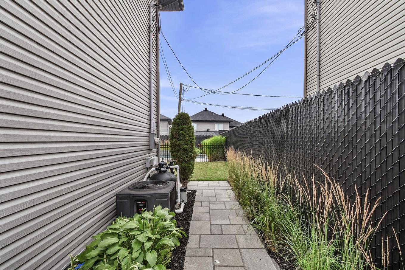 Extérieur - 20260 Rue De Nevers, Mirabel, QC - Outdoor