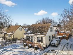 110 Jones ST Moncton, NB E1C 6J6