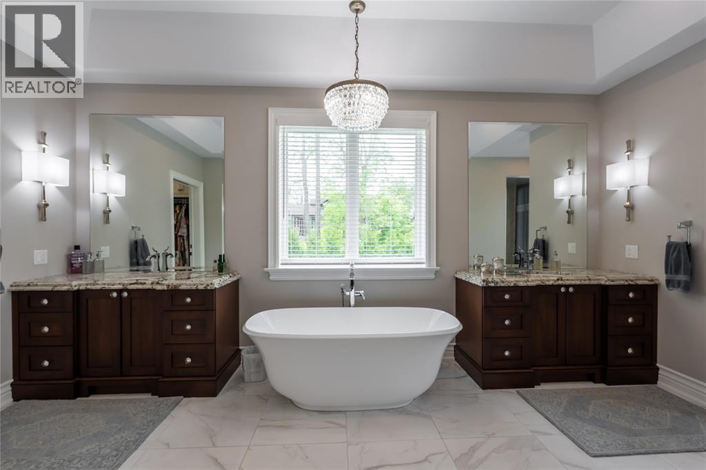 647 St Clair Parkway, St Clair, ON - Indoor Photo Showing Bathroom
