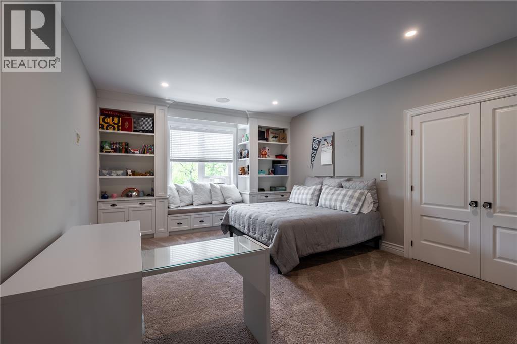 647 St Clair Parkway, St Clair, ON - Indoor Photo Showing Bedroom