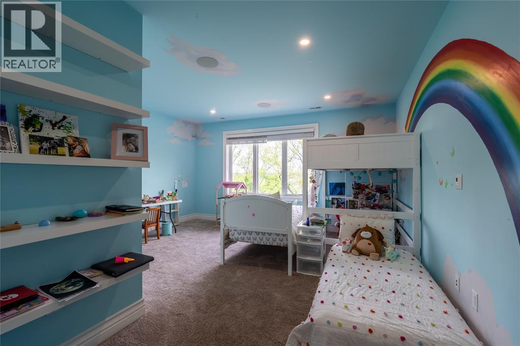 647 St Clair Parkway, St Clair, ON - Indoor Photo Showing Bedroom