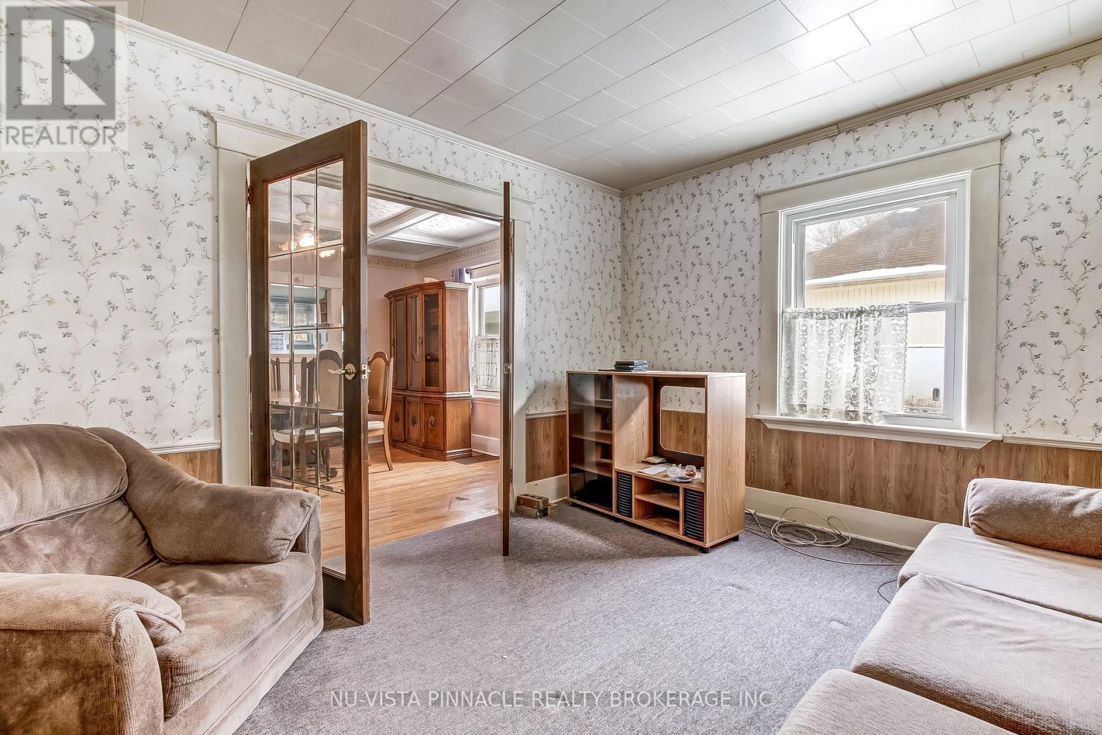 52 Boullee Street, London East (East C), ON - Indoor