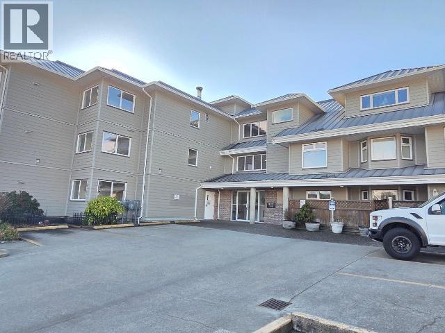 104-4685 Joyce Ave, Powell River, BC - Outdoor With Facade