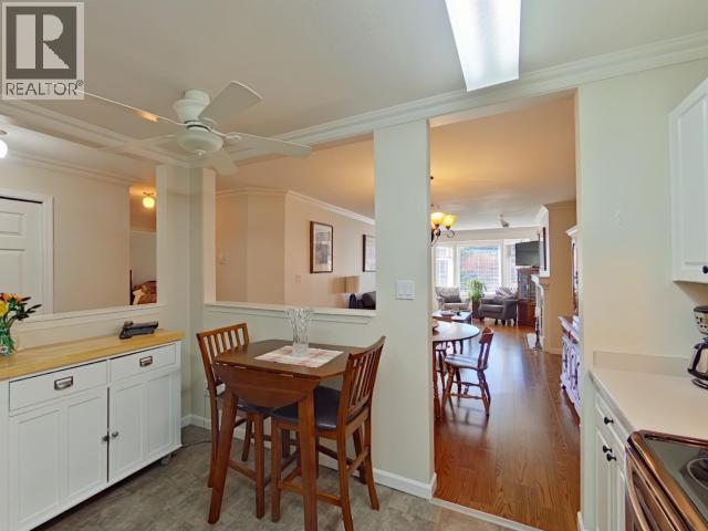 104-4685 Joyce Ave, Powell River, BC - Indoor Photo Showing Dining Room