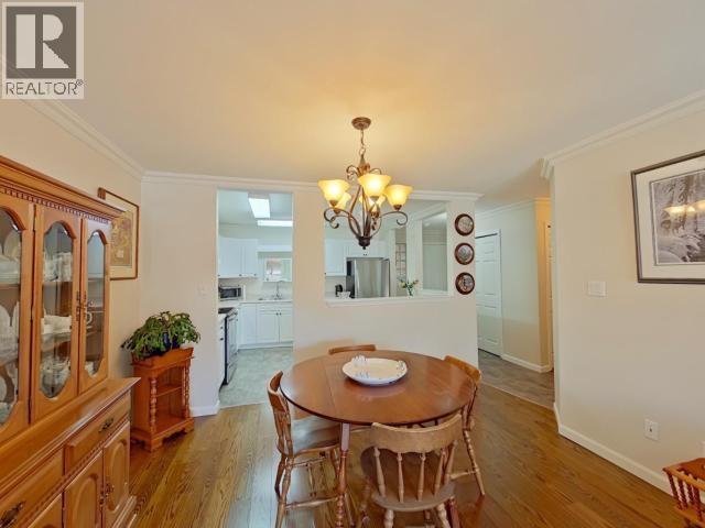 104-4685 Joyce Ave, Powell River, BC - Indoor Photo Showing Dining Room