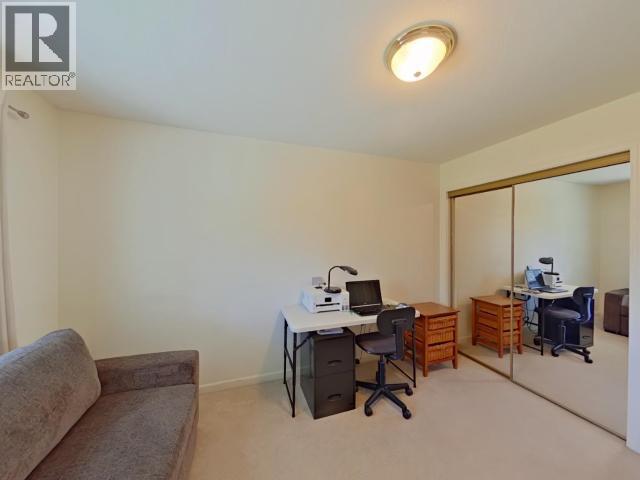 104-4685 Joyce Ave, Powell River, BC - Indoor Photo Showing Office
