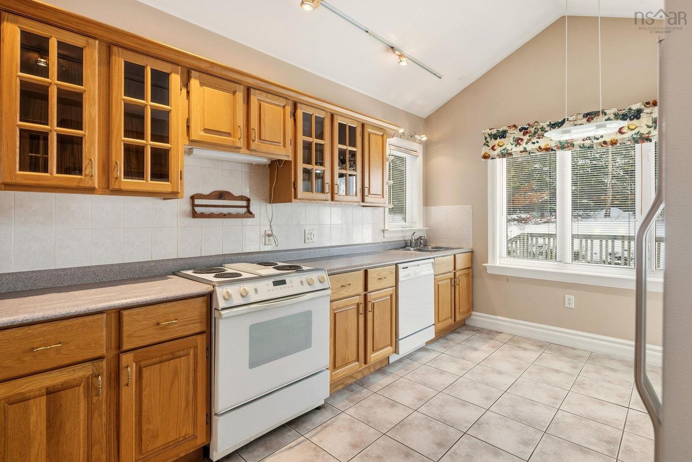 1 Lanshaw Close, Halifax, NS