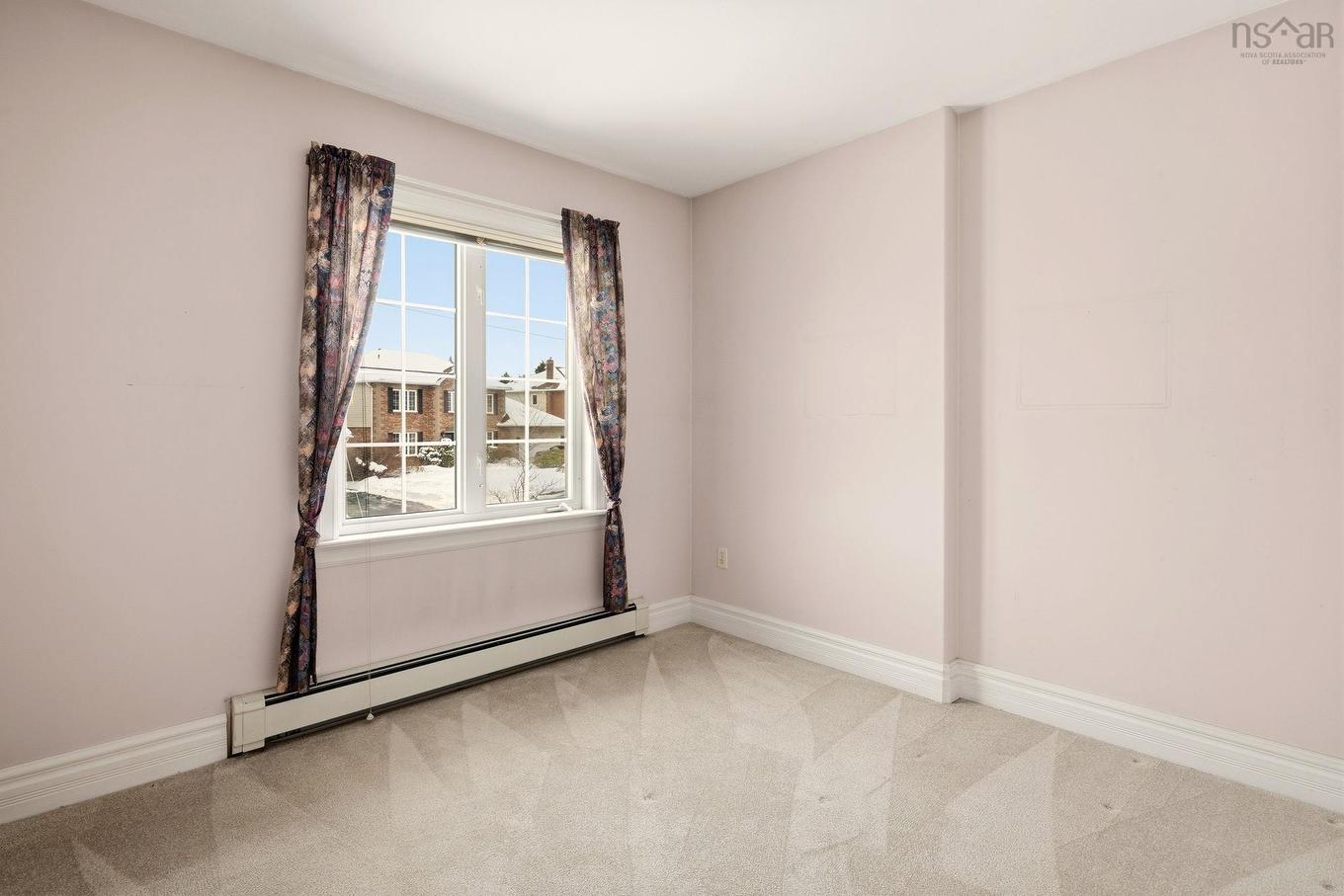 1 Lanshaw Close, Halifax, NS