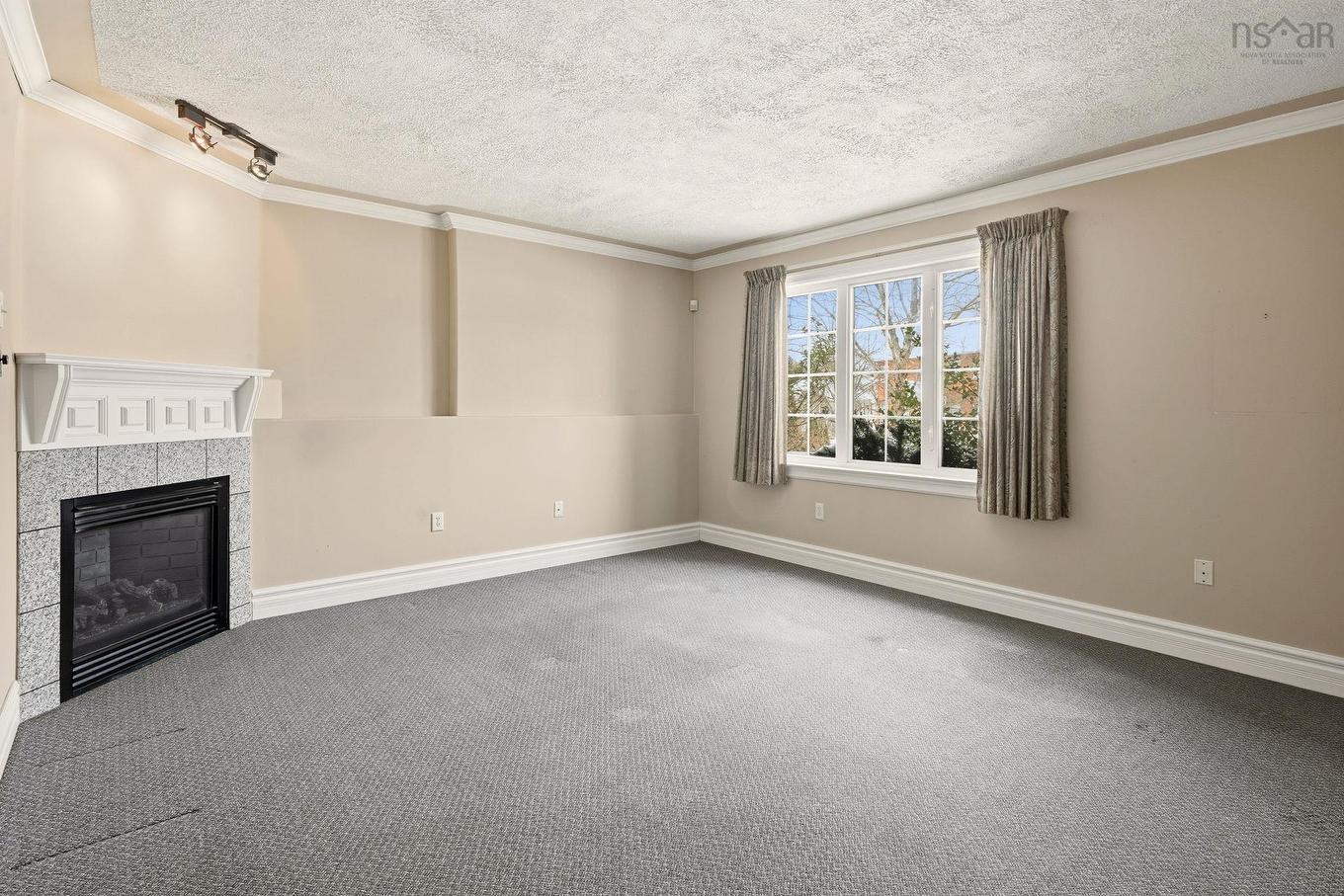 1 Lanshaw Close, Halifax, NS