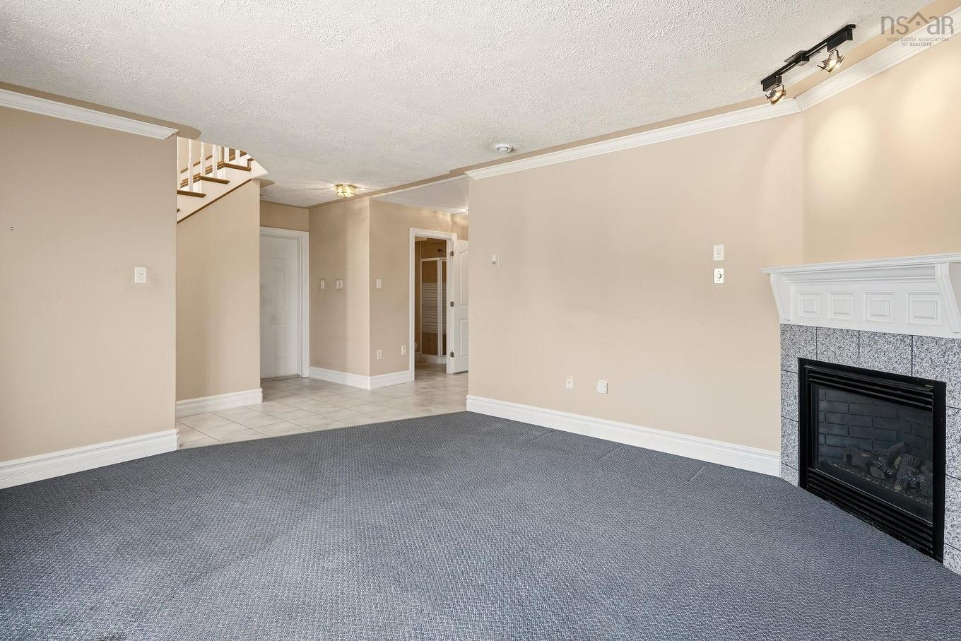 1 Lanshaw Close, Halifax, NS