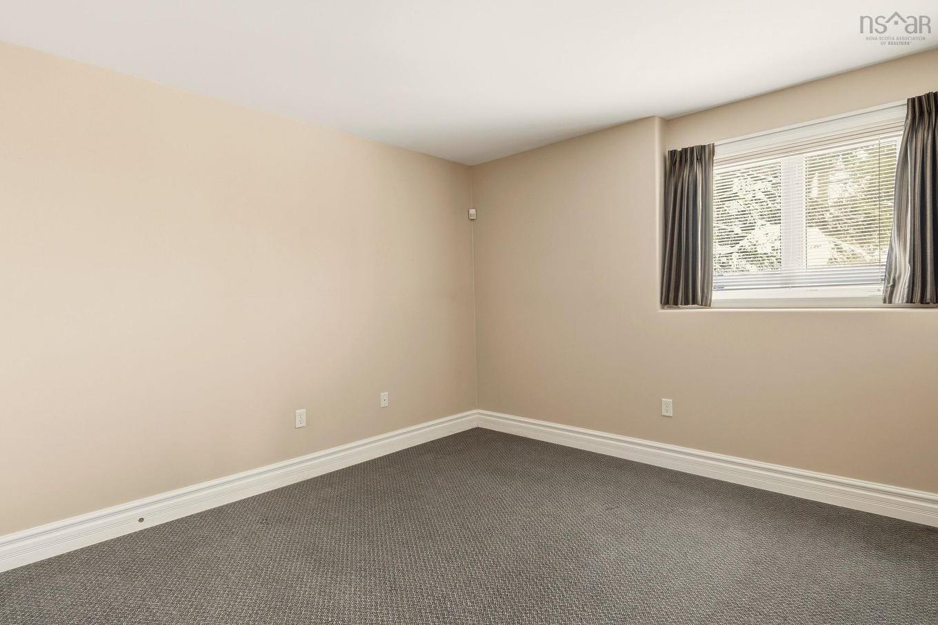 1 Lanshaw Close, Halifax, NS