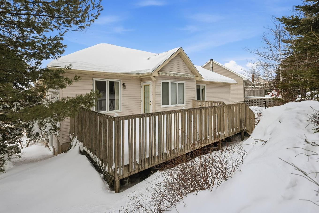 1 Lanshaw Close, Halifax, NS