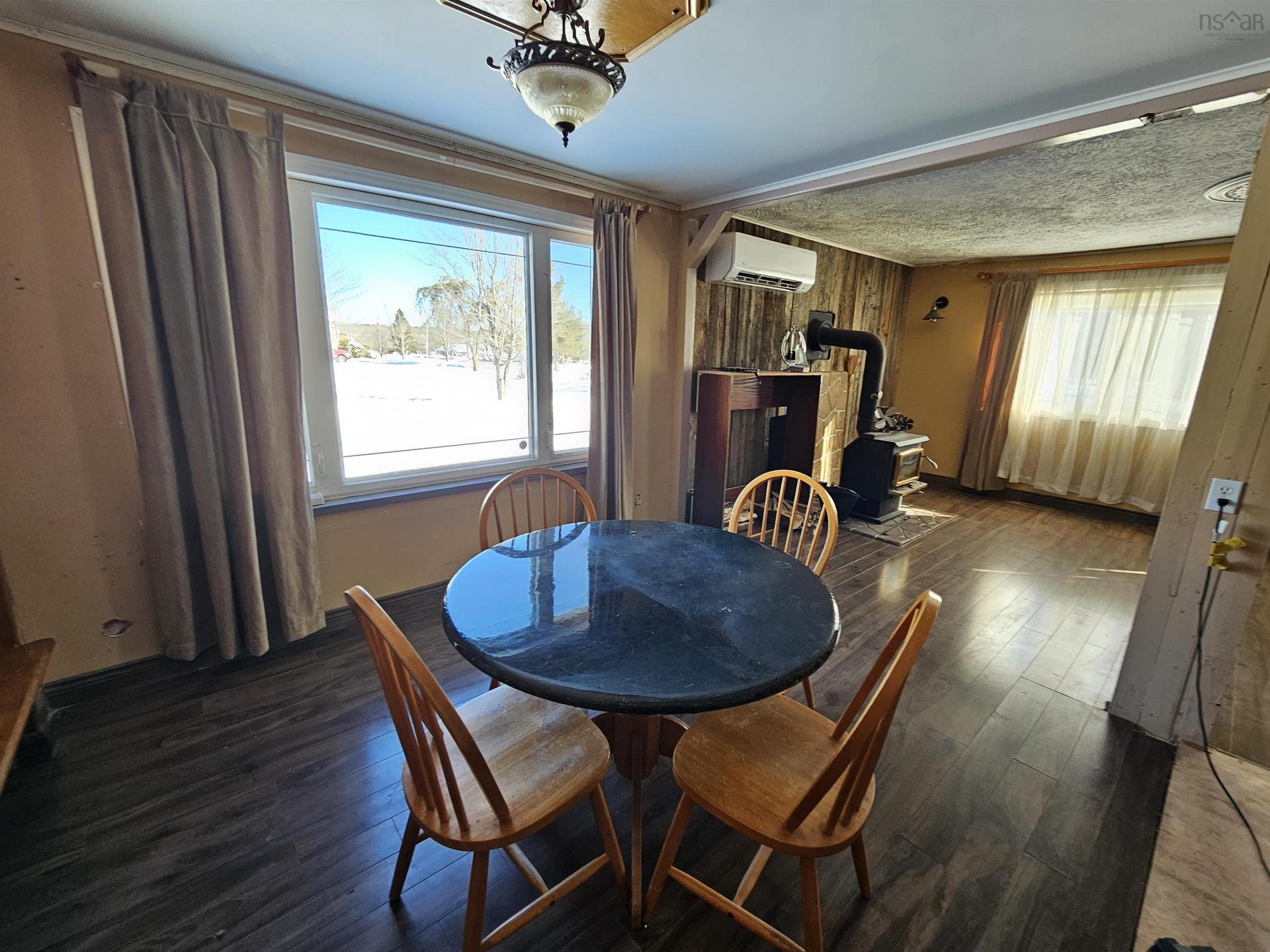 11845 Highway 2, Leamington, NS
