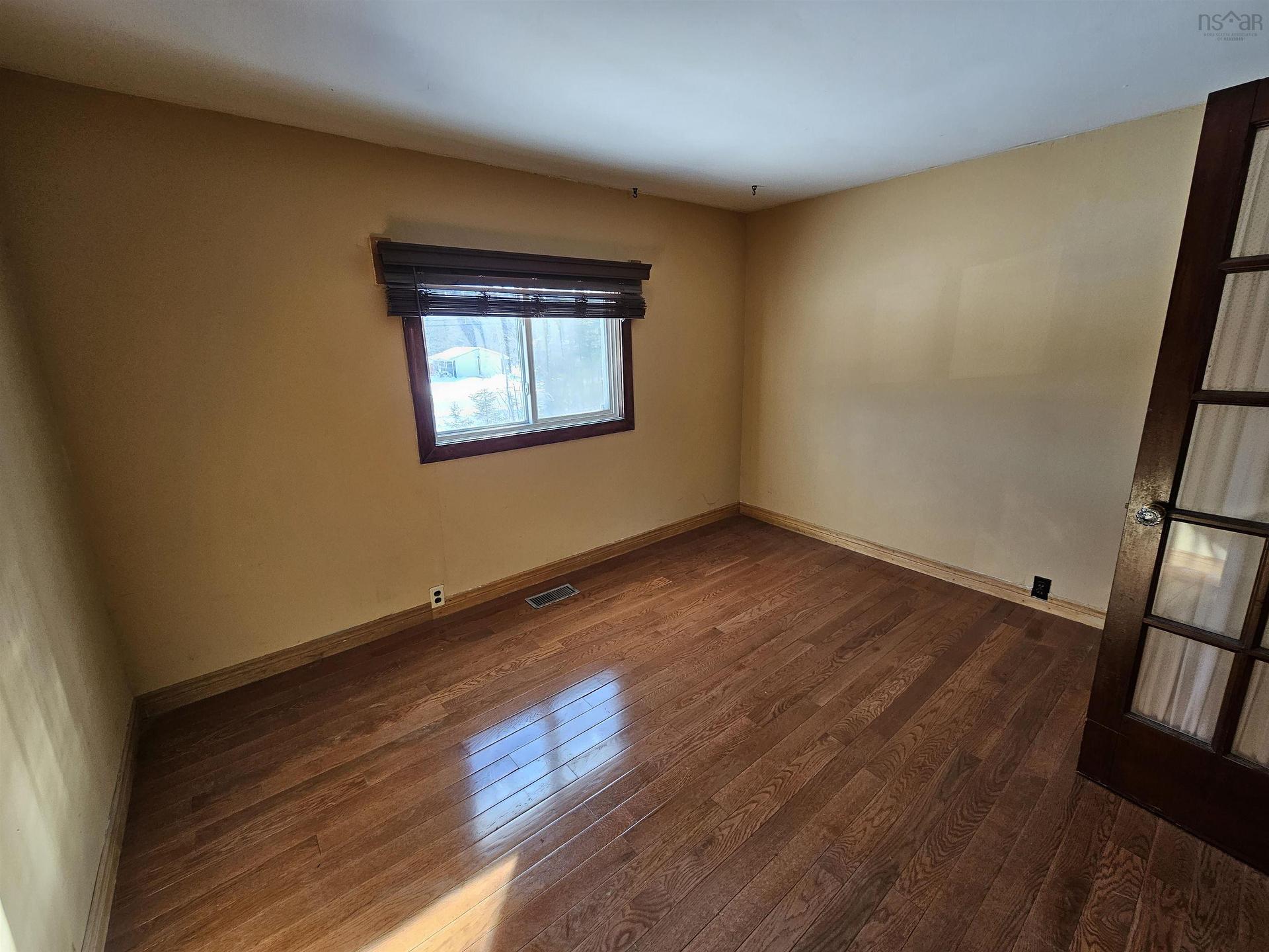 11845 Highway 2, Leamington, NS