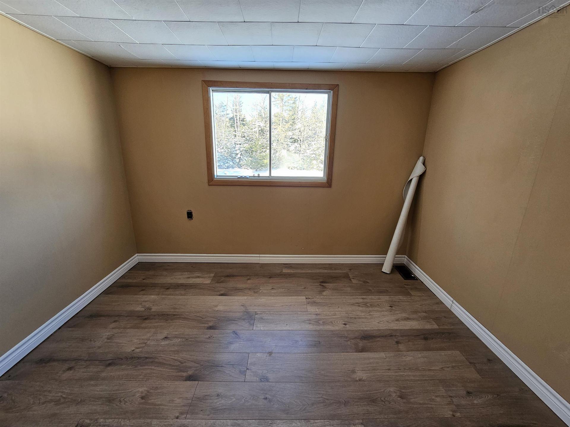 11845 Highway 2, Leamington, NS
