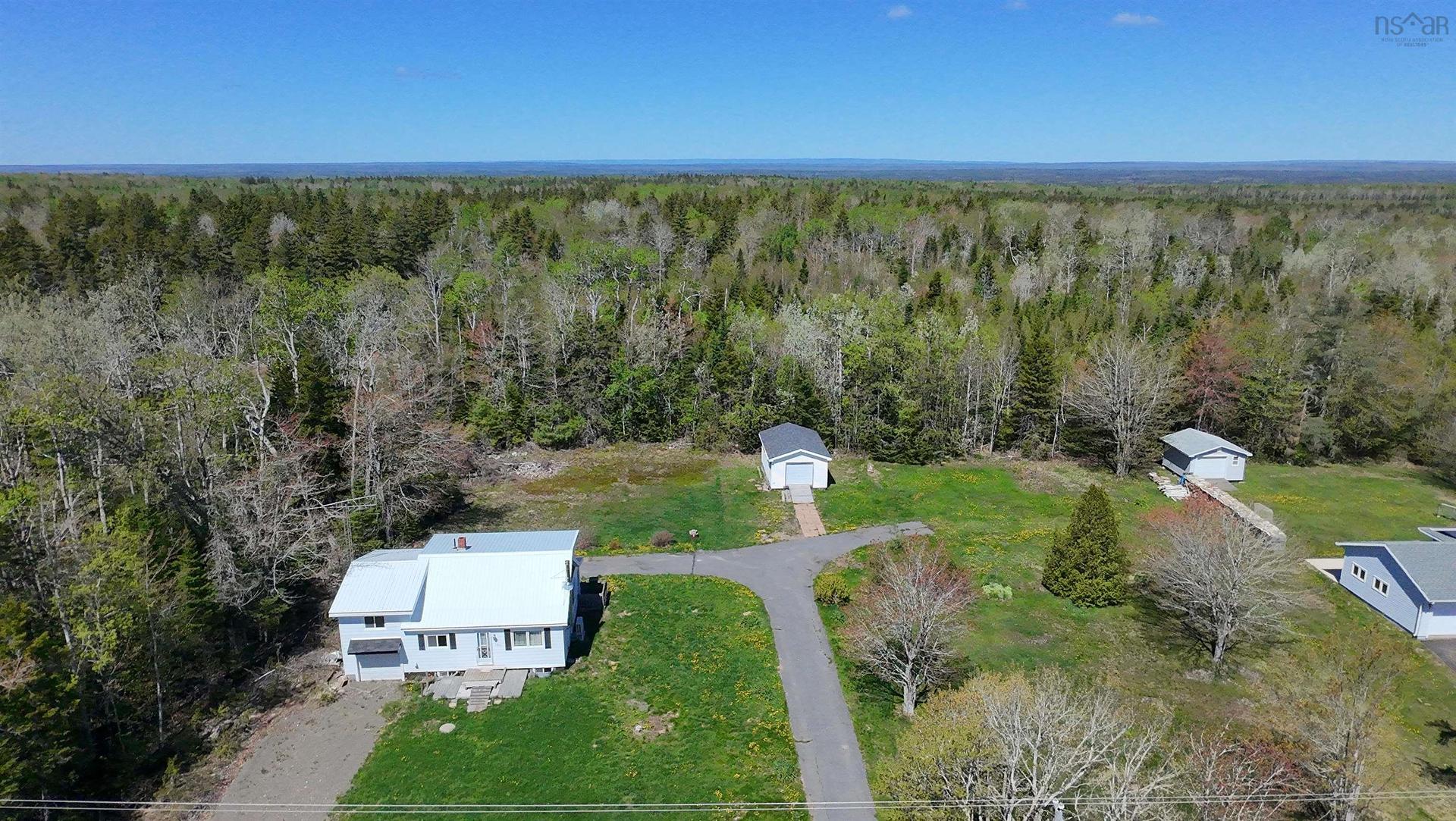 11845 Highway 2, Leamington, NS
