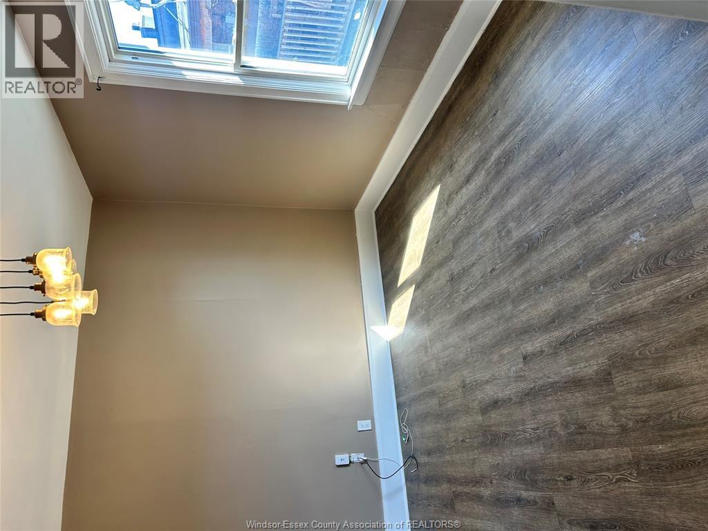 1290 Chilver, Windsor, ON - Indoor