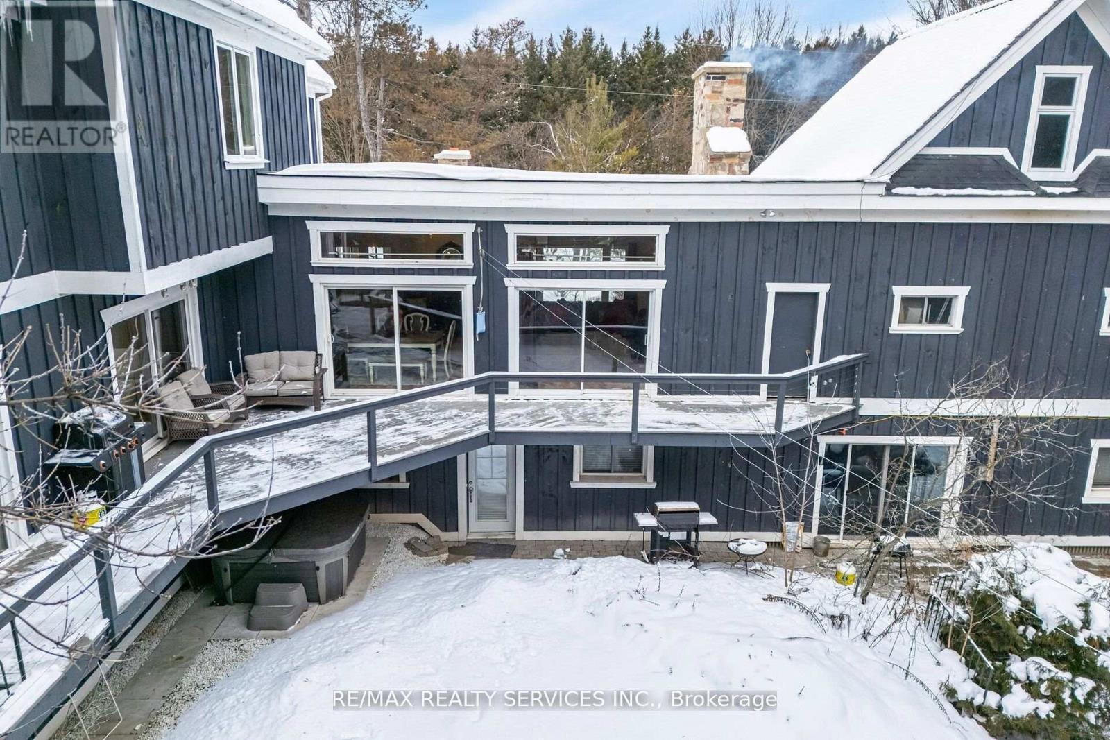 7 Shell Crescent, Mono, ON -