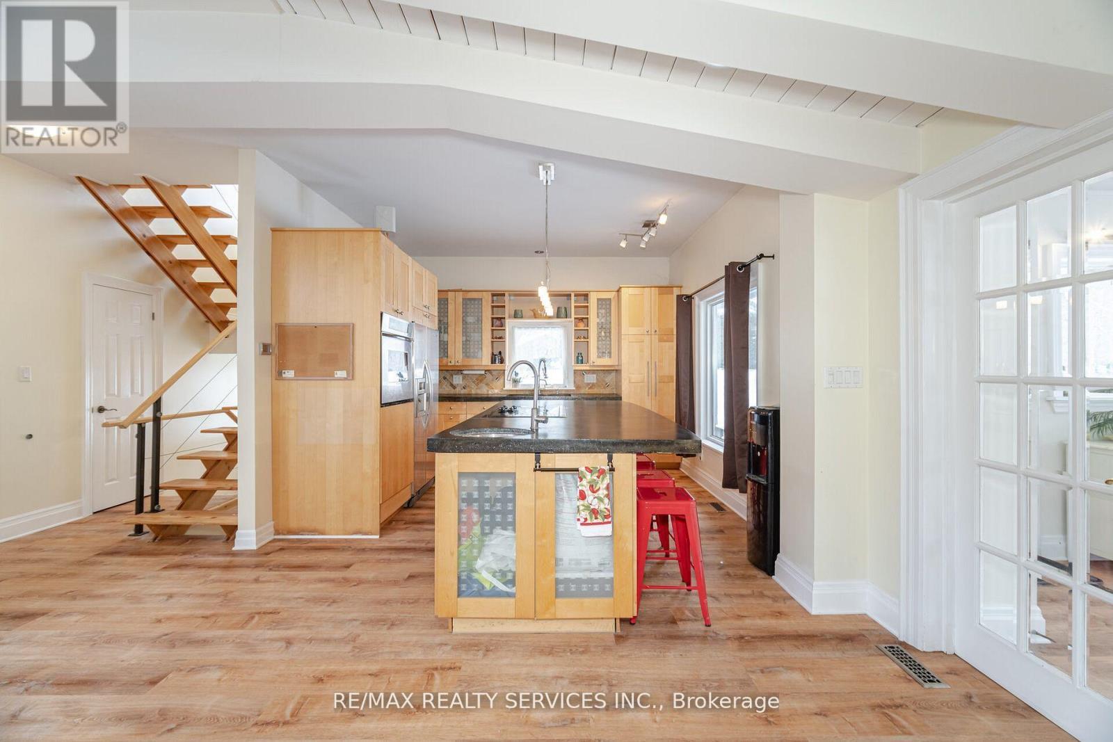 7 Shell Crescent, Mono, ON - Indoor Photo Showing Other Room