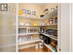 Large walk-in pantry -