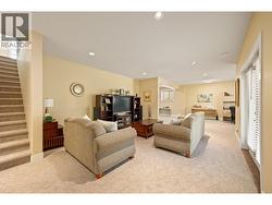 Flex/family/bonus room -